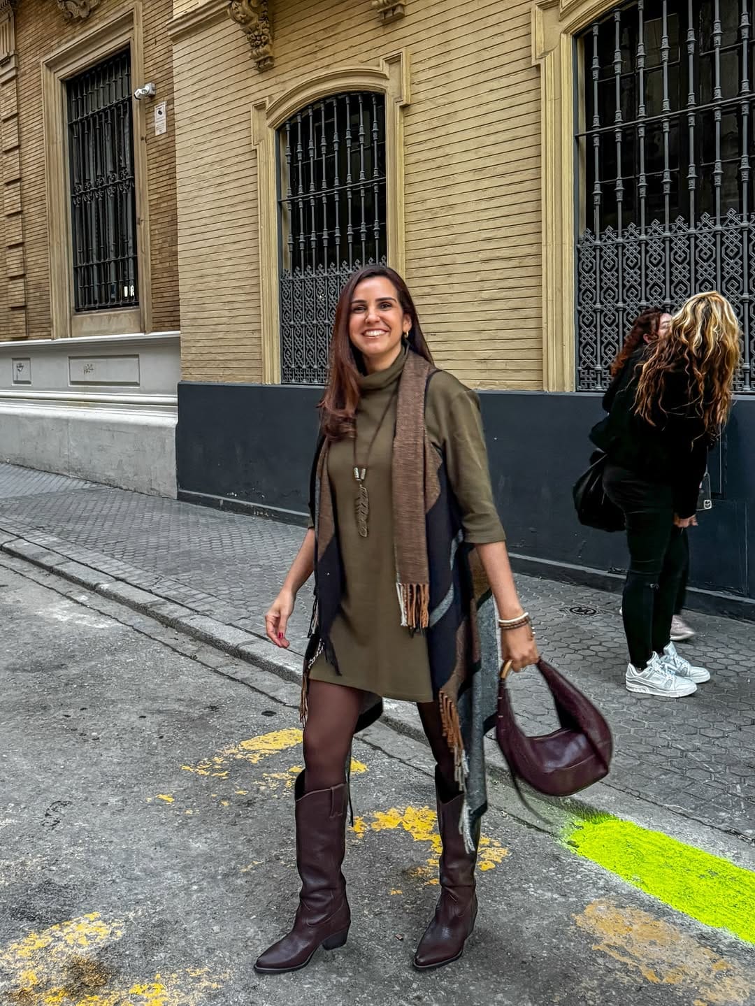 Post 2 by Marcella Gadelha on Instagram (carousel)