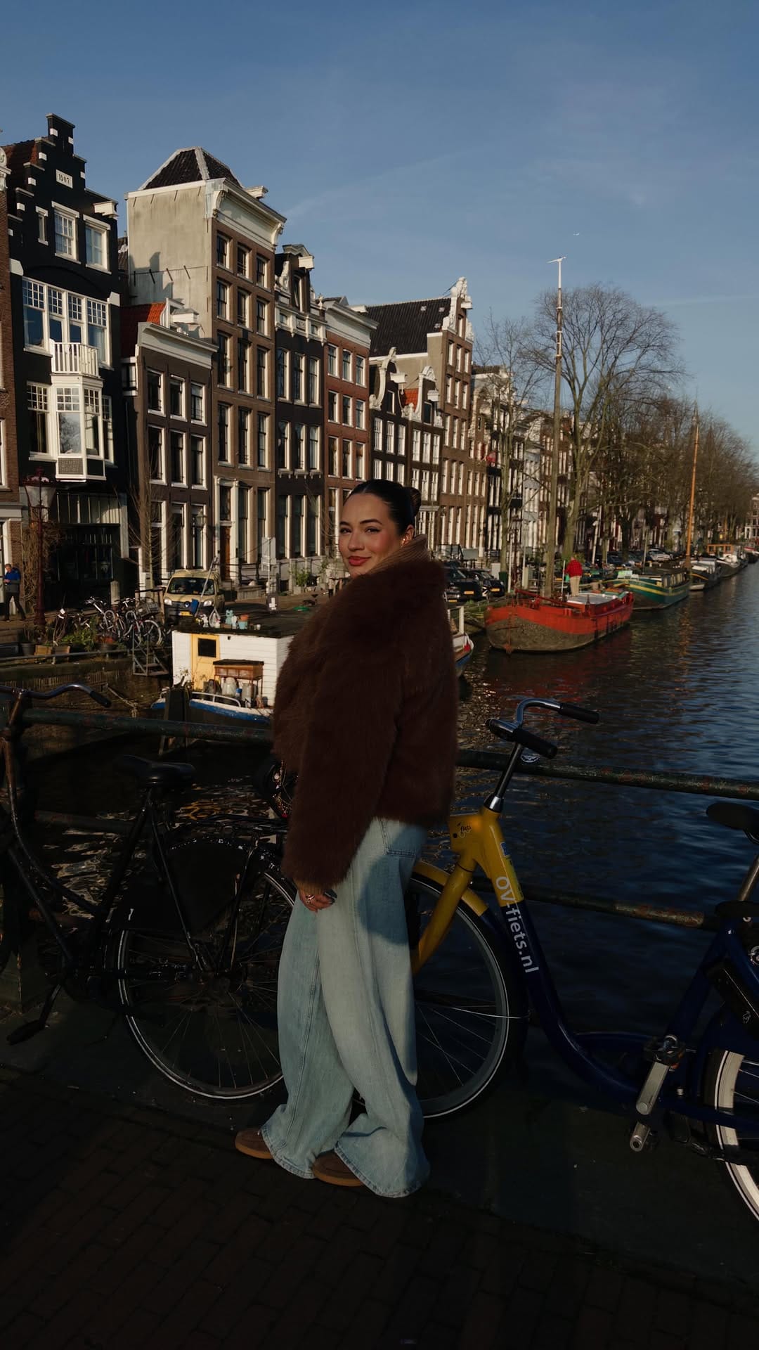 Post 2 by Geise Ribas on Instagram (video)