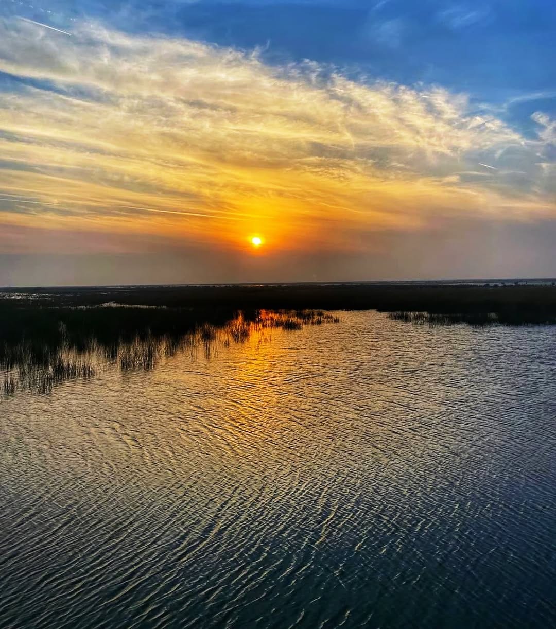 Post 1 by 𝓔.𝓣𝓮𝓴𝓲𝓷 on Instagram (image)