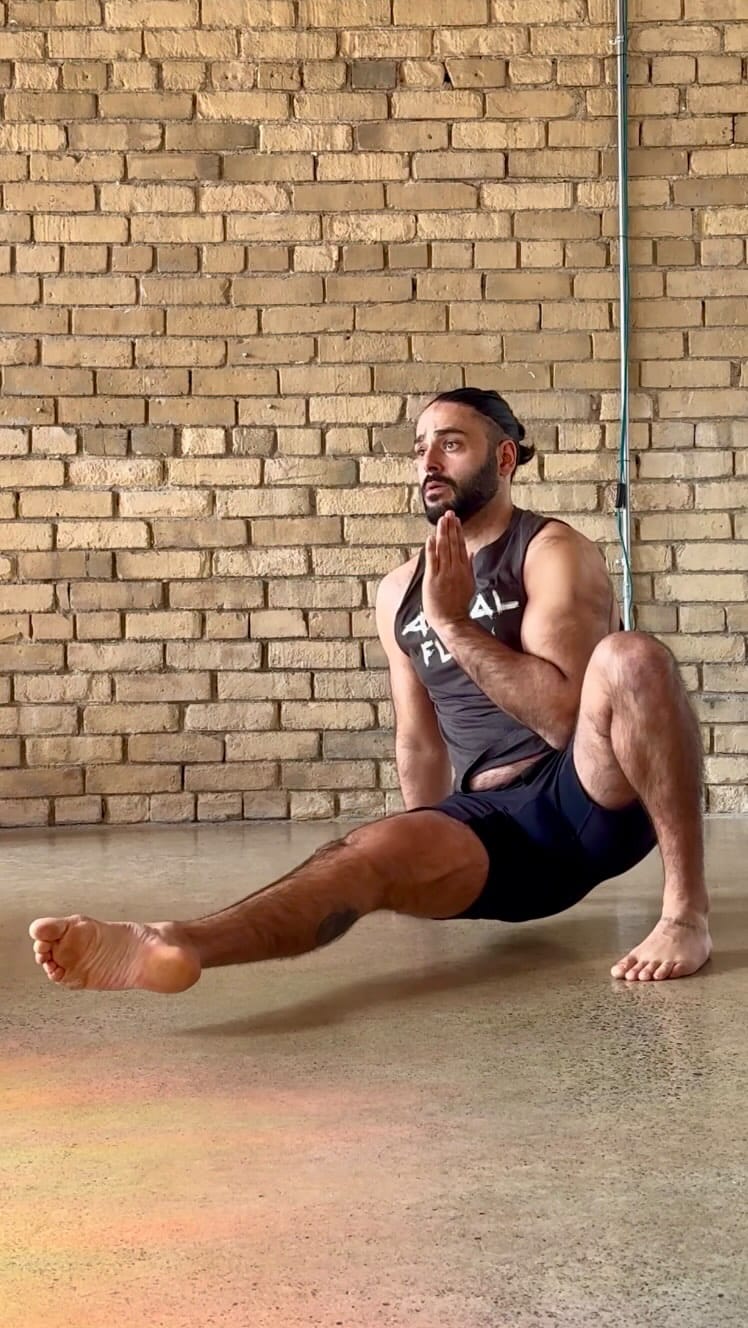 Post 8 by Roshan on Instagram (video)