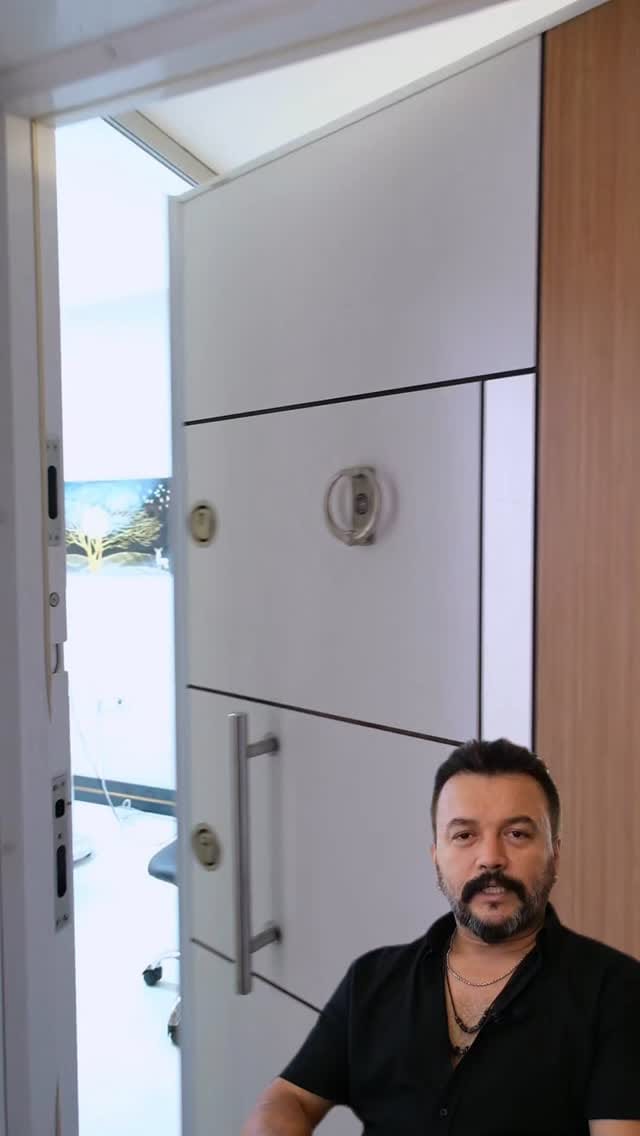 Post 3 by izmir dövme silme merkezi on Instagram (video)
