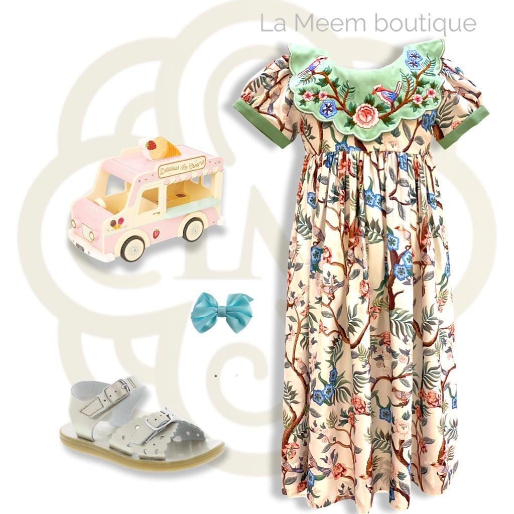 Post 4 by Lameem Boutique on Instagram (carousel)