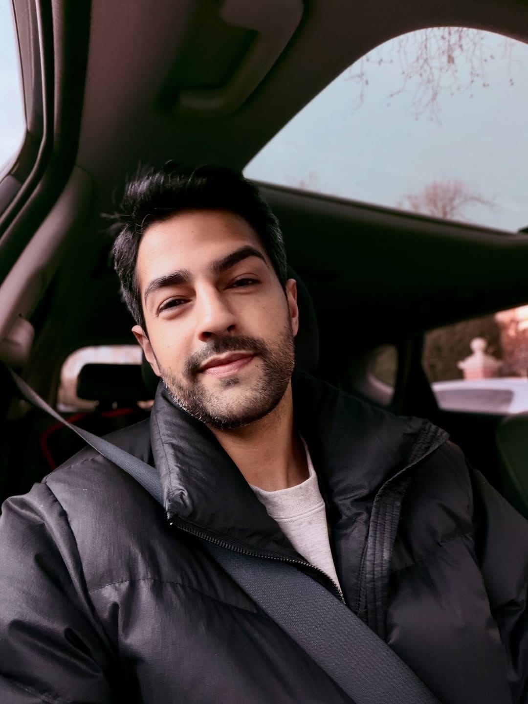 Post 2 by 𝚁𝚘𝚑𝚊𝚗 Malhotra on Instagram (carousel)
