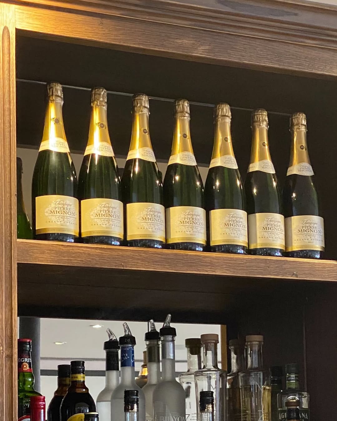 Post 4 by Stephane 🥂 on Instagram (image)