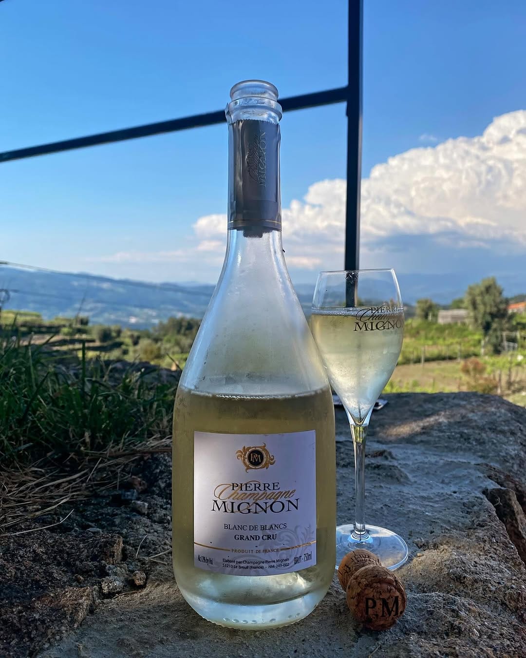 Post 7 by Stephane 🥂 on Instagram (image)