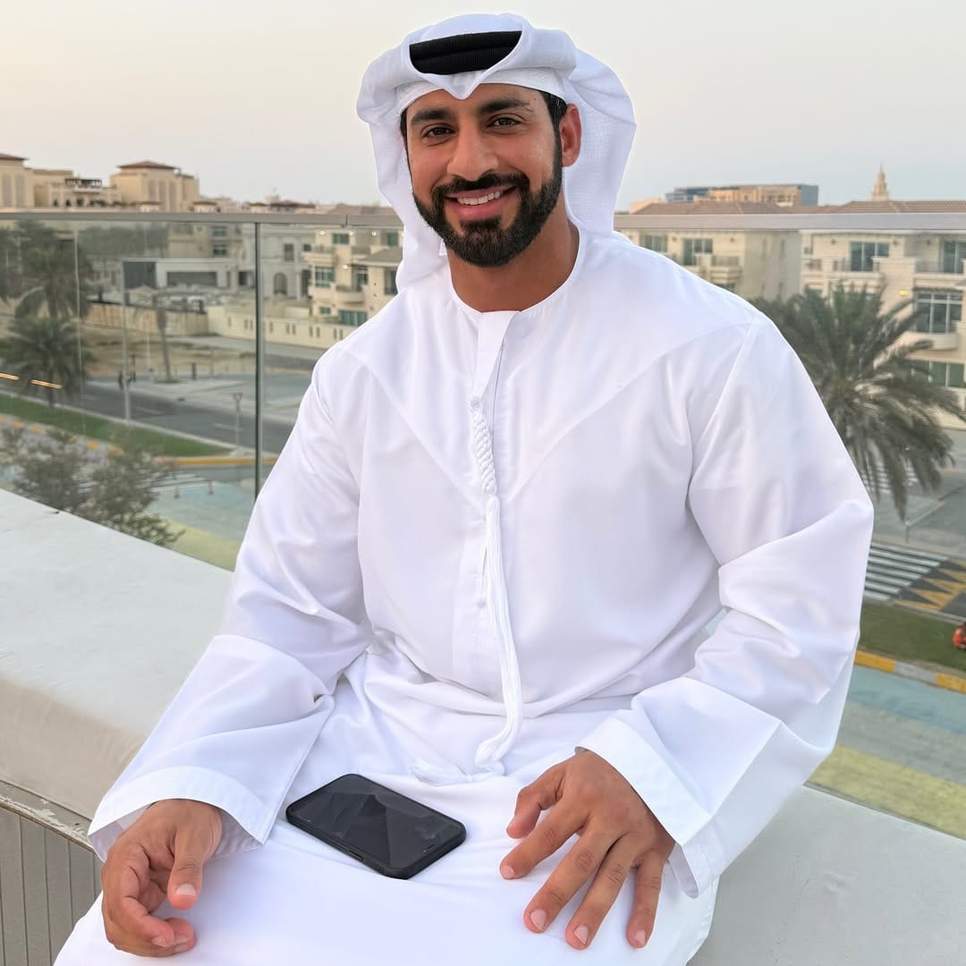 Post 3 by Sultan Alebri on Instagram (image)