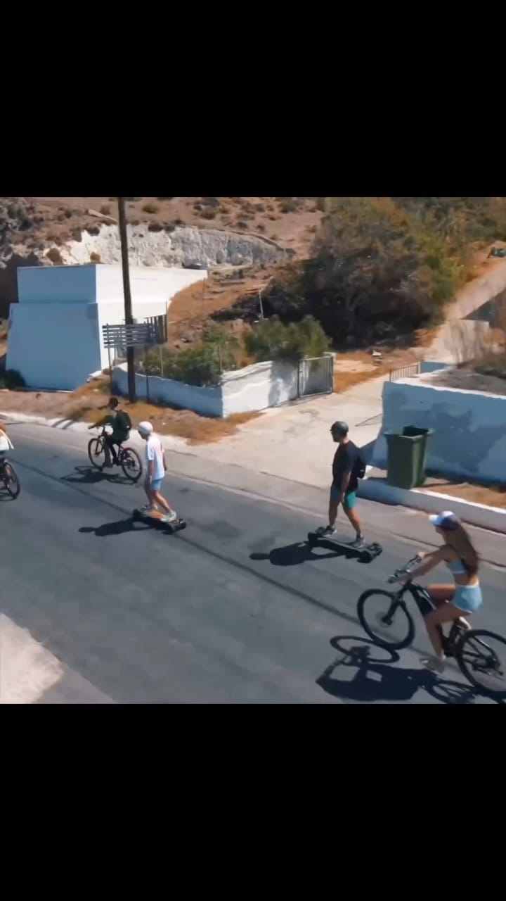 Post 8 by Rada K on Instagram (video)