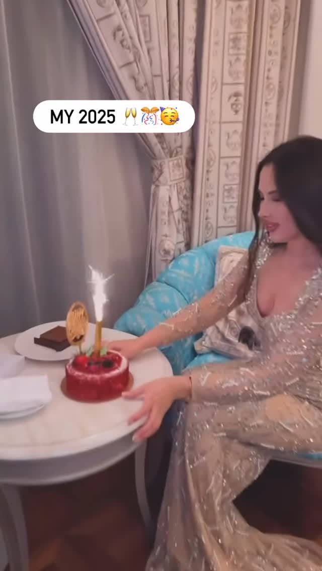 Post 2 by Rufina Azizova on Instagram (video)
