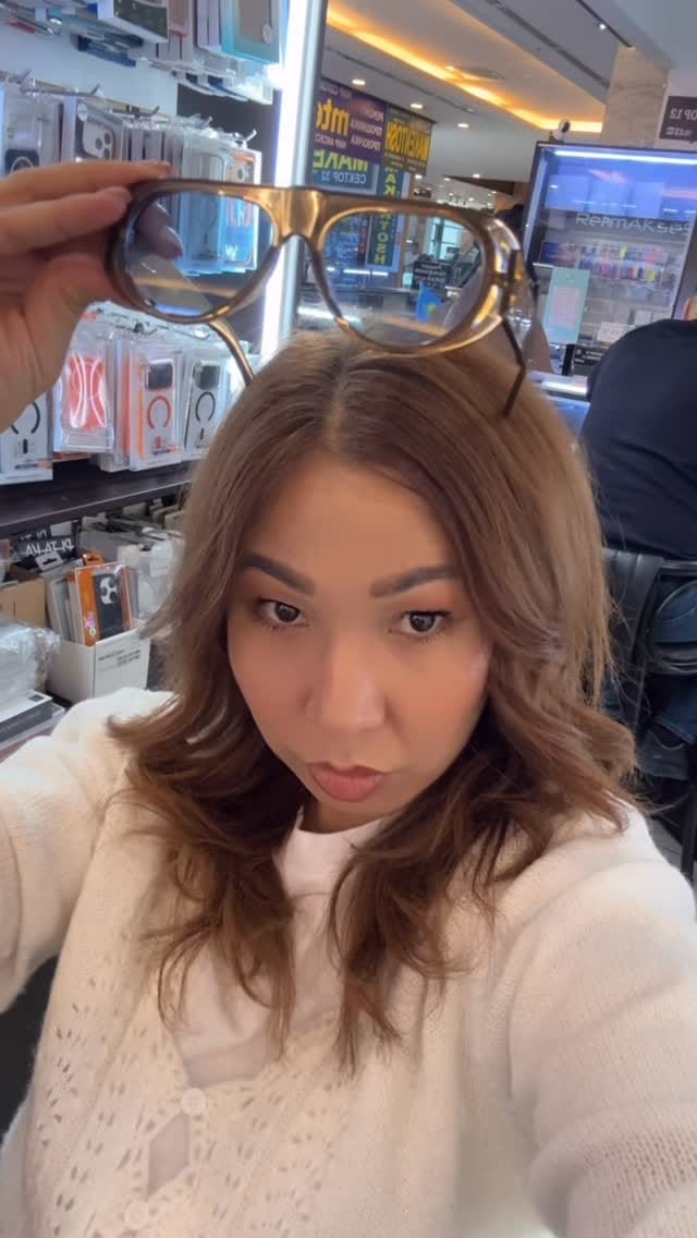 Post 2 by 📍Сотовые телефоны Алматы ЦУМ on Instagram (video)