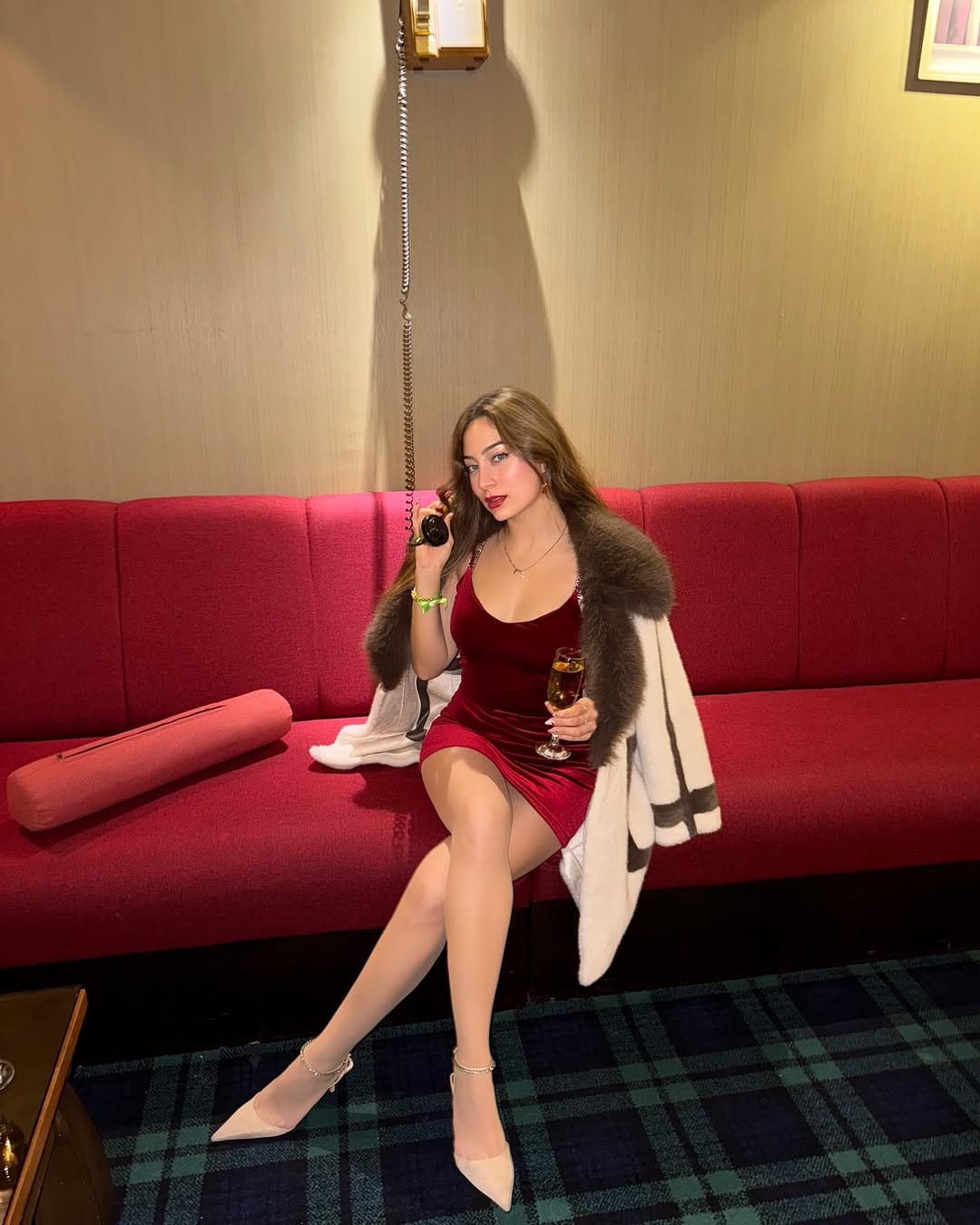 Post 6 by İlayda İlyaz on Instagram (carousel)