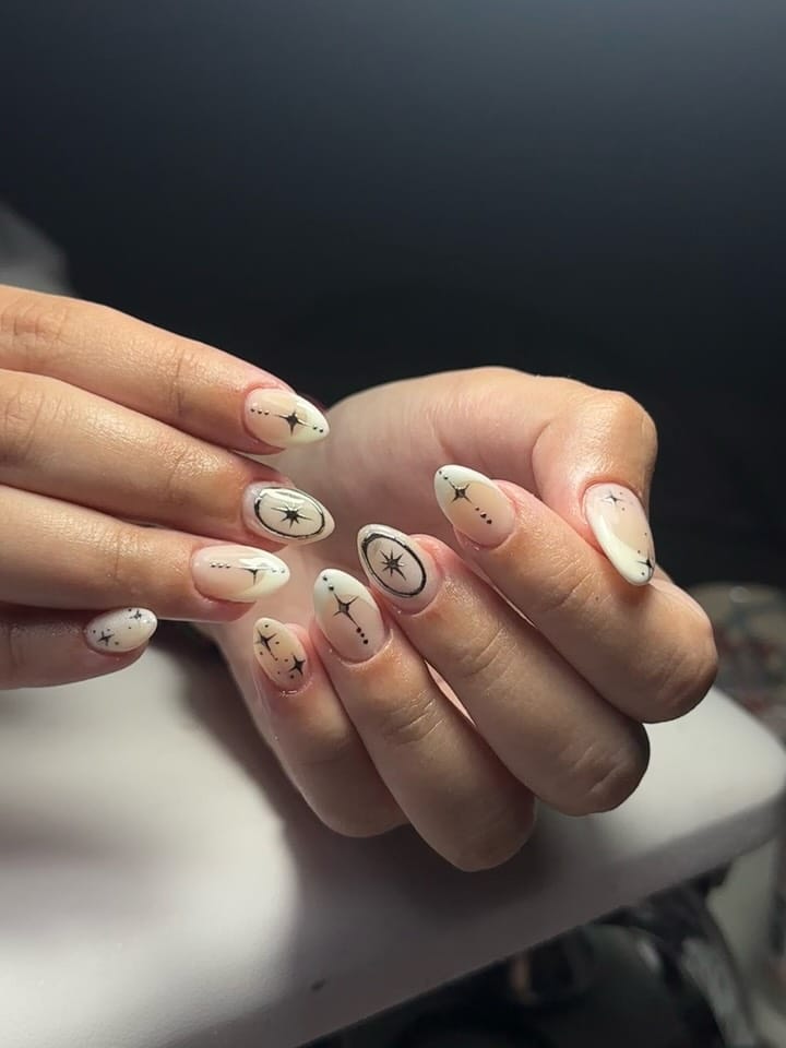 Post 2 by 𝕹𝖚𝖇𝖑𝖆𝖉𝖆 𝕹𝖆𝖎𝖑𝖘 on Instagram (carousel)