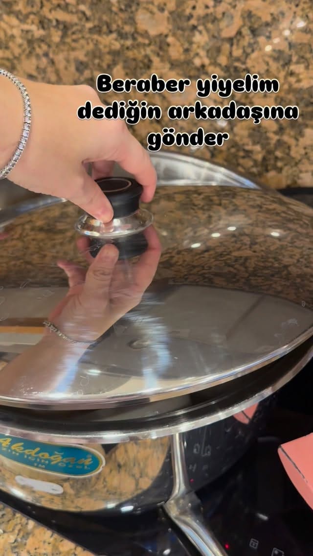 Post 6 by Rose on Instagram (video)