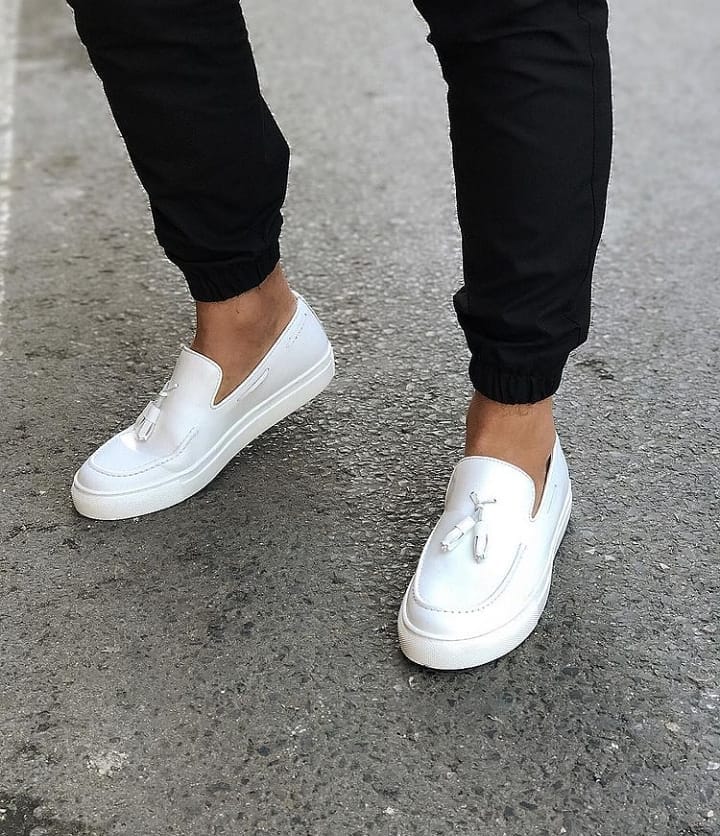 Post 8 by UND SHOES WHOLESALE on Instagram (image)