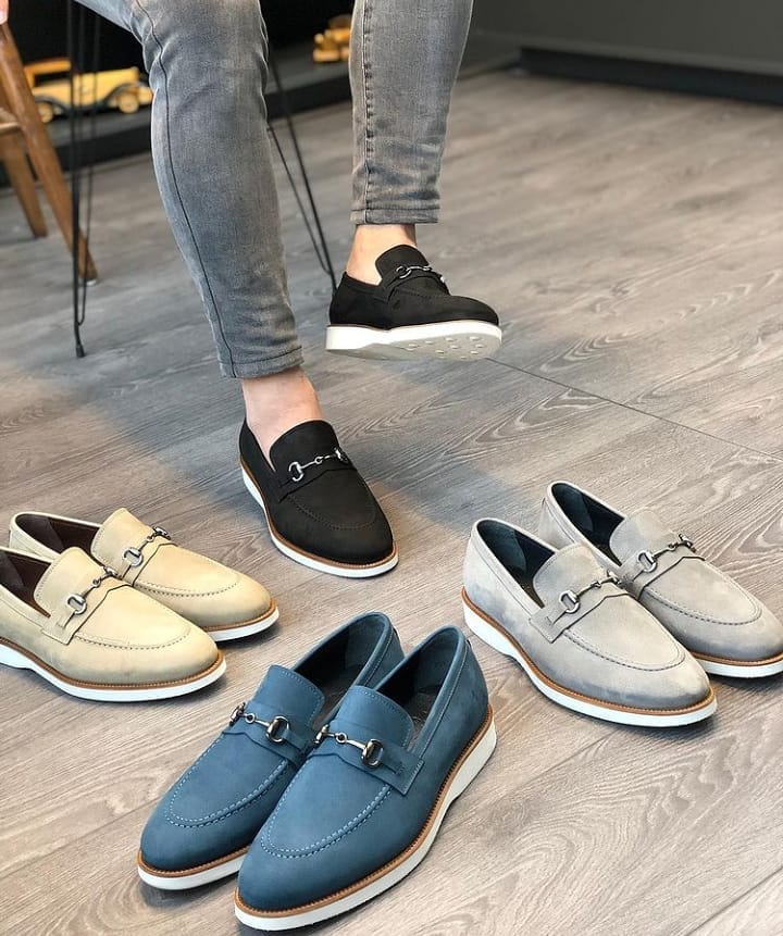 Post 2 by UND SHOES WHOLESALE on Instagram (image)