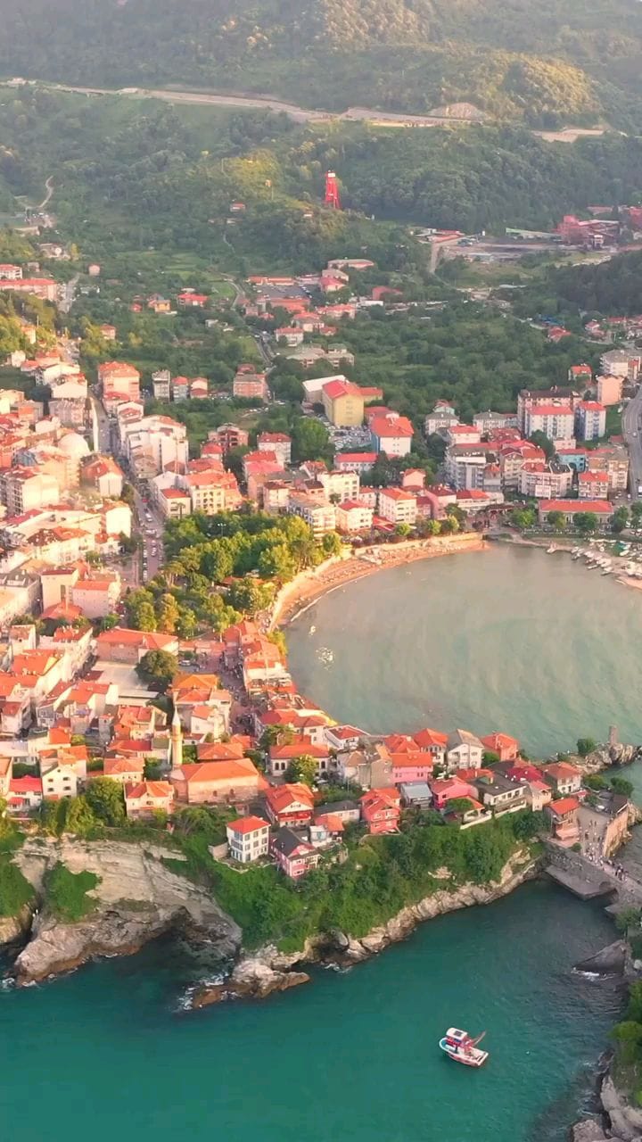Post 5 by @turkiye_life_hdr on Instagram (video)