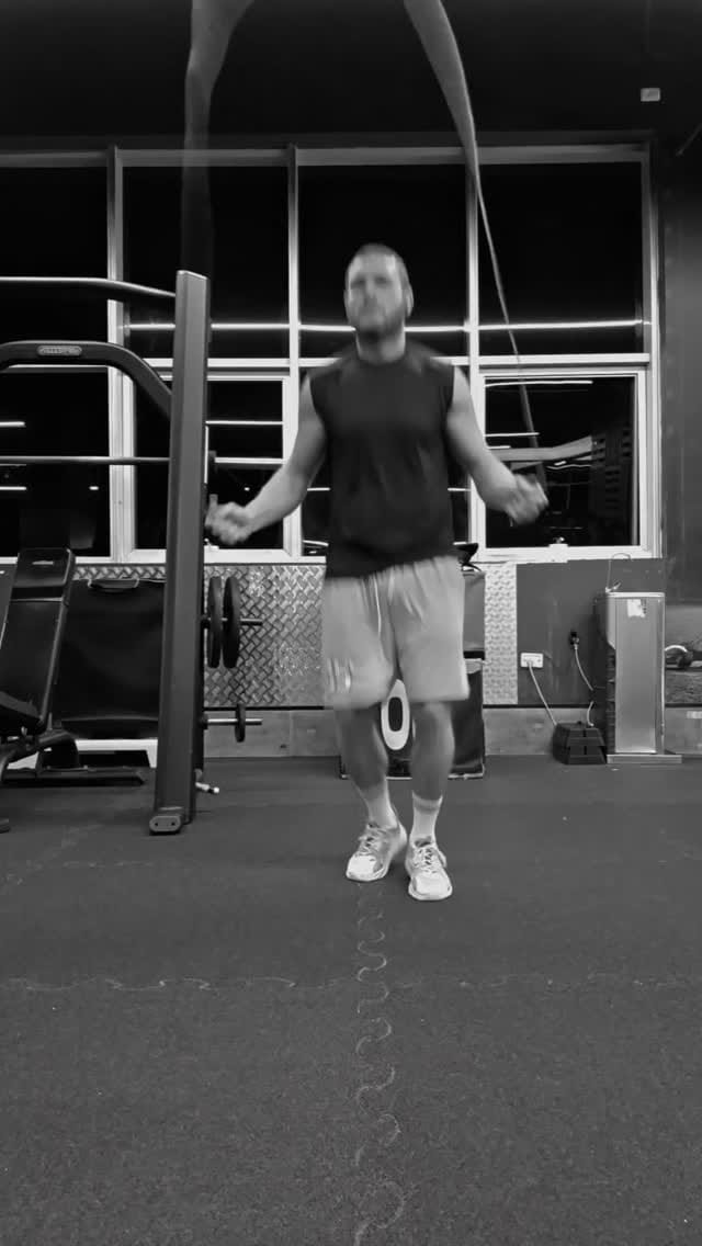 Post 4 by Peynaud Mikael on Instagram (video)