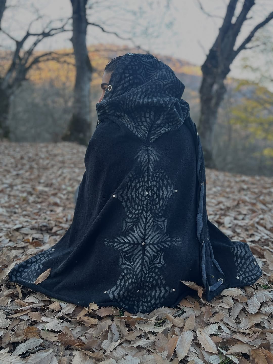 Post 5 by Elf style🦇 on Instagram (carousel)
