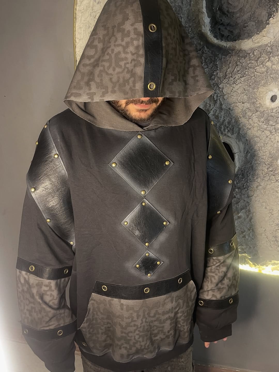 Post 8 by Elf style🦇 on Instagram (carousel)