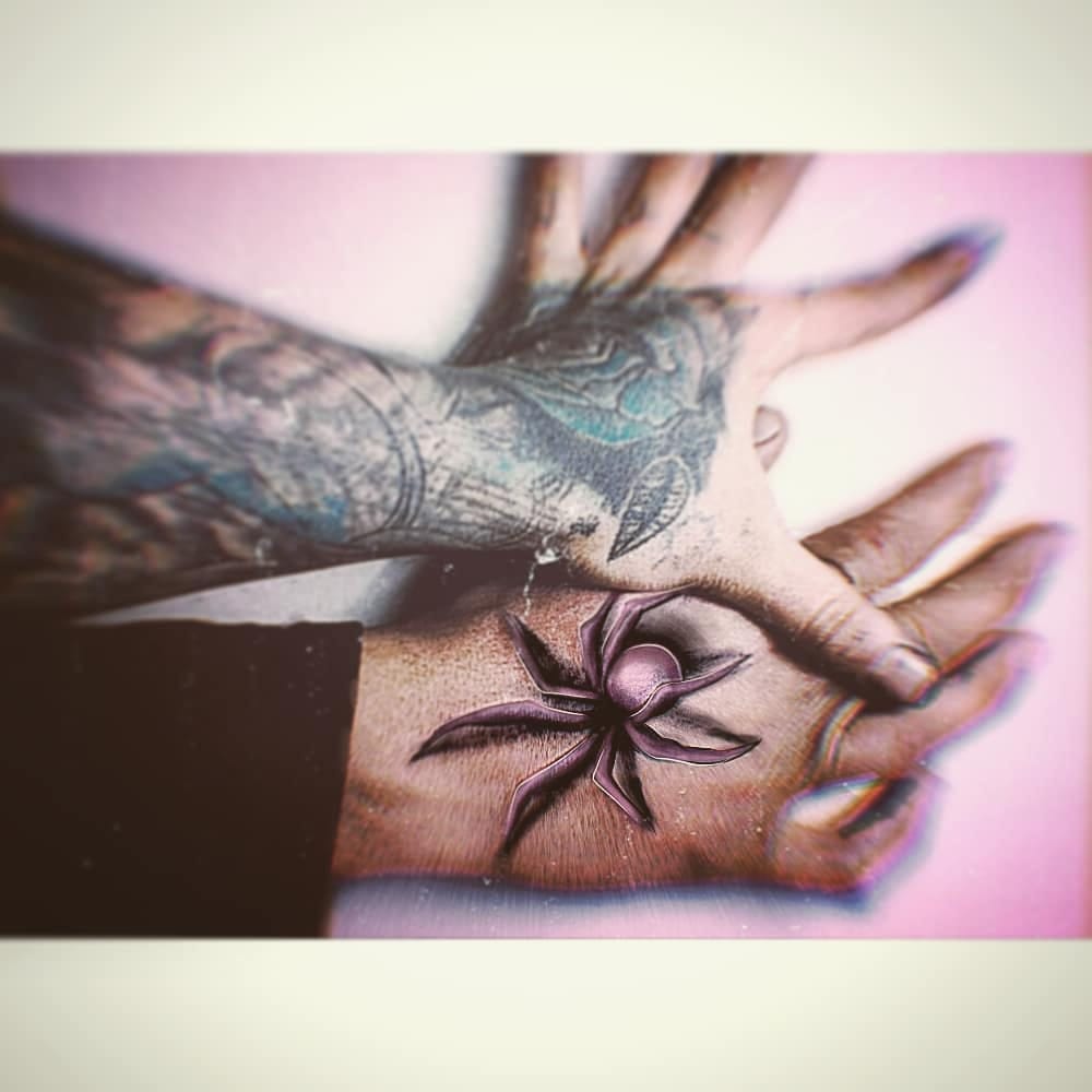 Post 9 by Oliaei on Instagram (image)