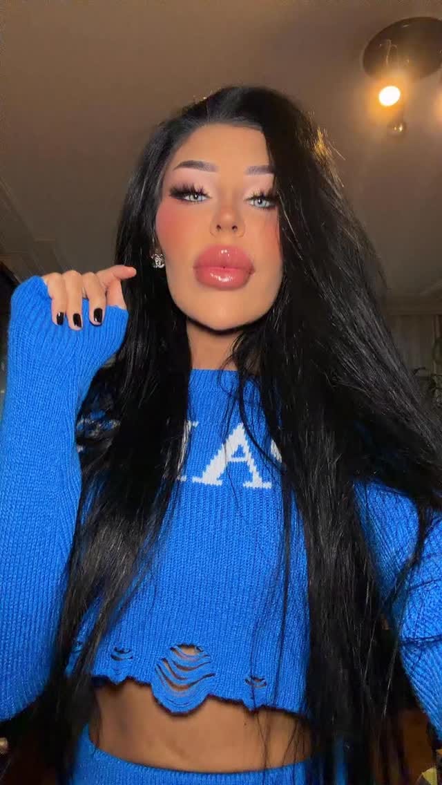 Post 3 by Antonia Mliakovа on Instagram (video)