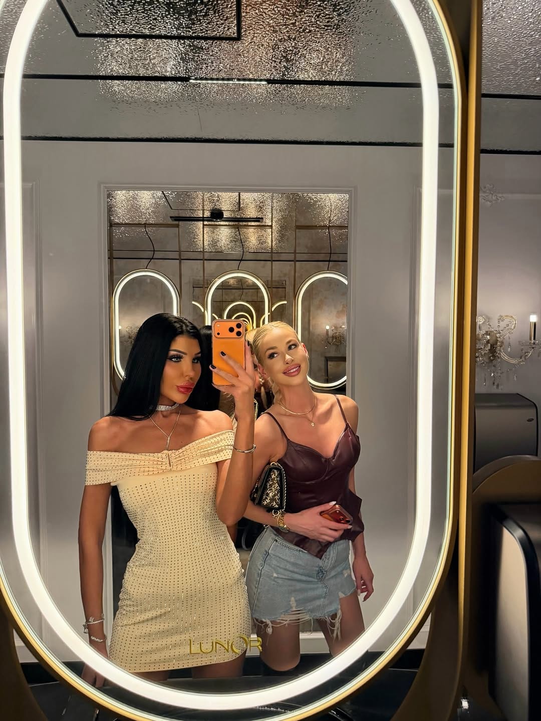 Post 7 by Antonia Mliakovа on Instagram (carousel)