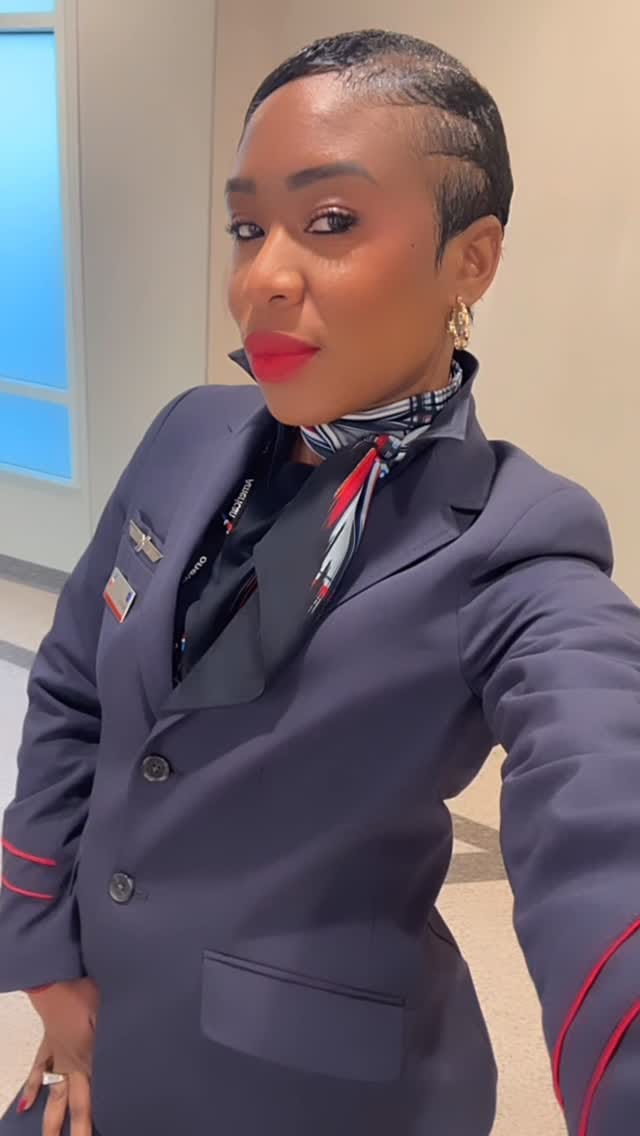 Post 2 by MAURICIA A.K.A POSH on Instagram (video)