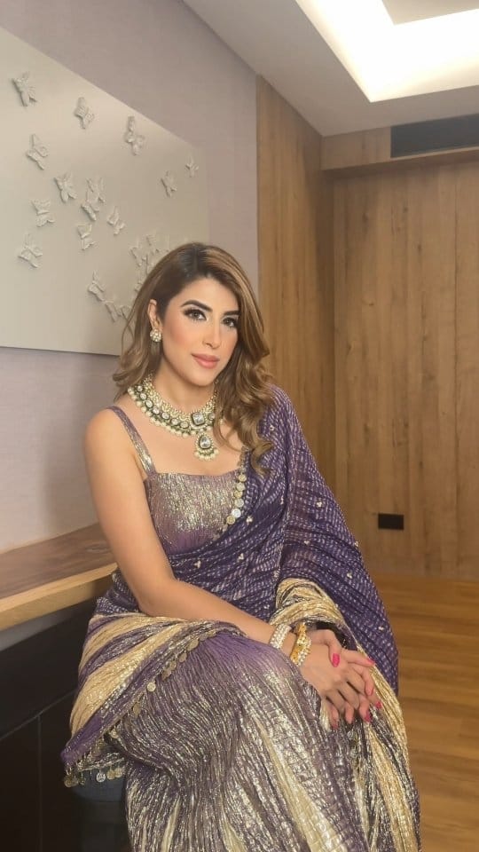Post 10 by Anjali Khushalani on Instagram (video)