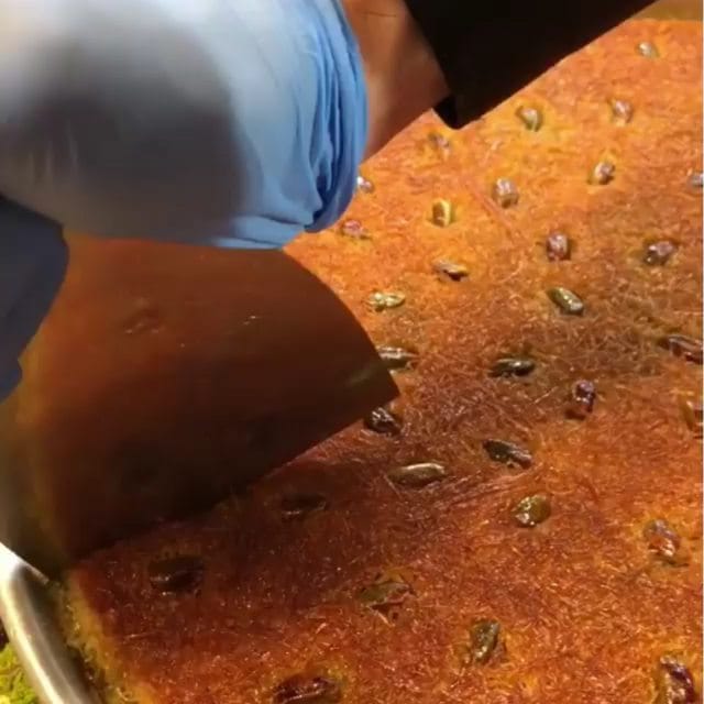 Post 7 by Ahsen | İstiklal on Instagram (video)