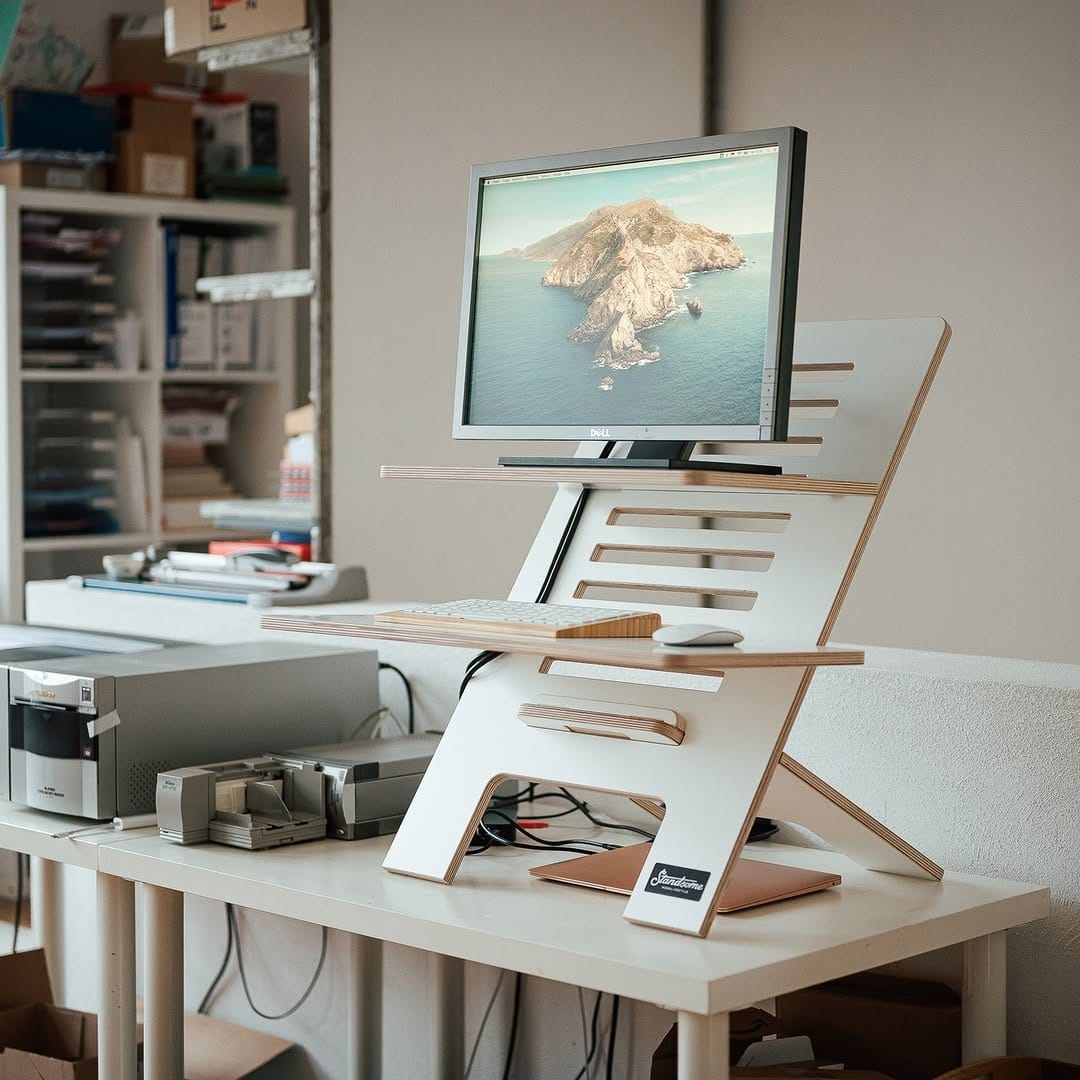 Post 2 by Flexible Schreibtischlösung on Instagram (image)