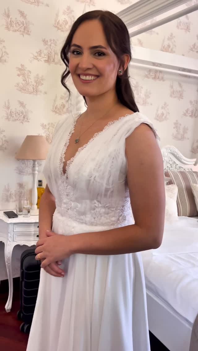 Post 7 by Silvana Valenzuela - Makeup Artist & Hairstylist on Instagram (video)