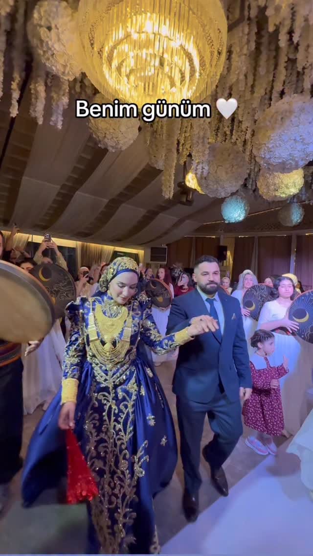Post 6 by @forbridebeauty on Instagram (video)