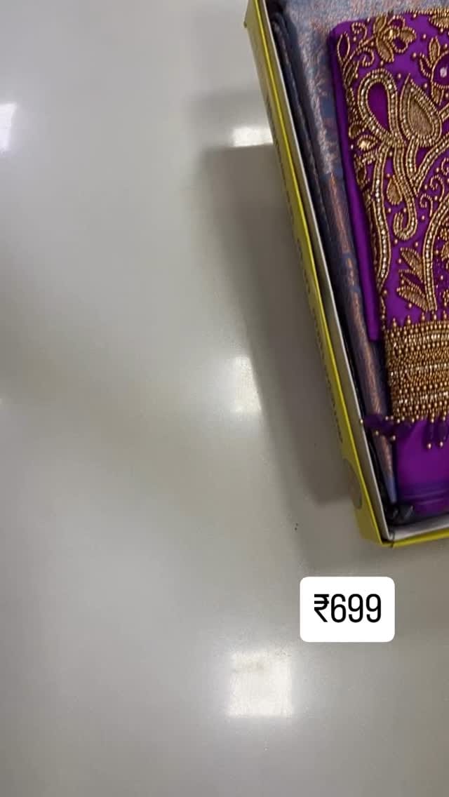 Post 10 by Nani's fashion on Instagram (video)