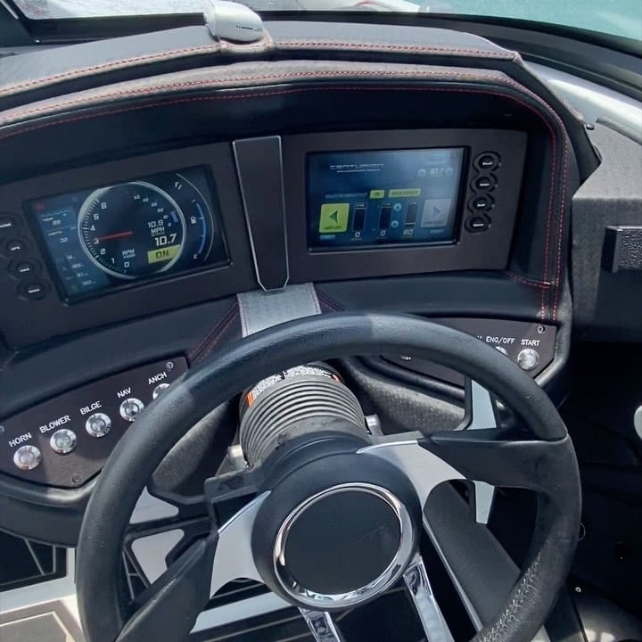 Post 9 by !    Mohammed Al Kumaiti on Instagram (video)