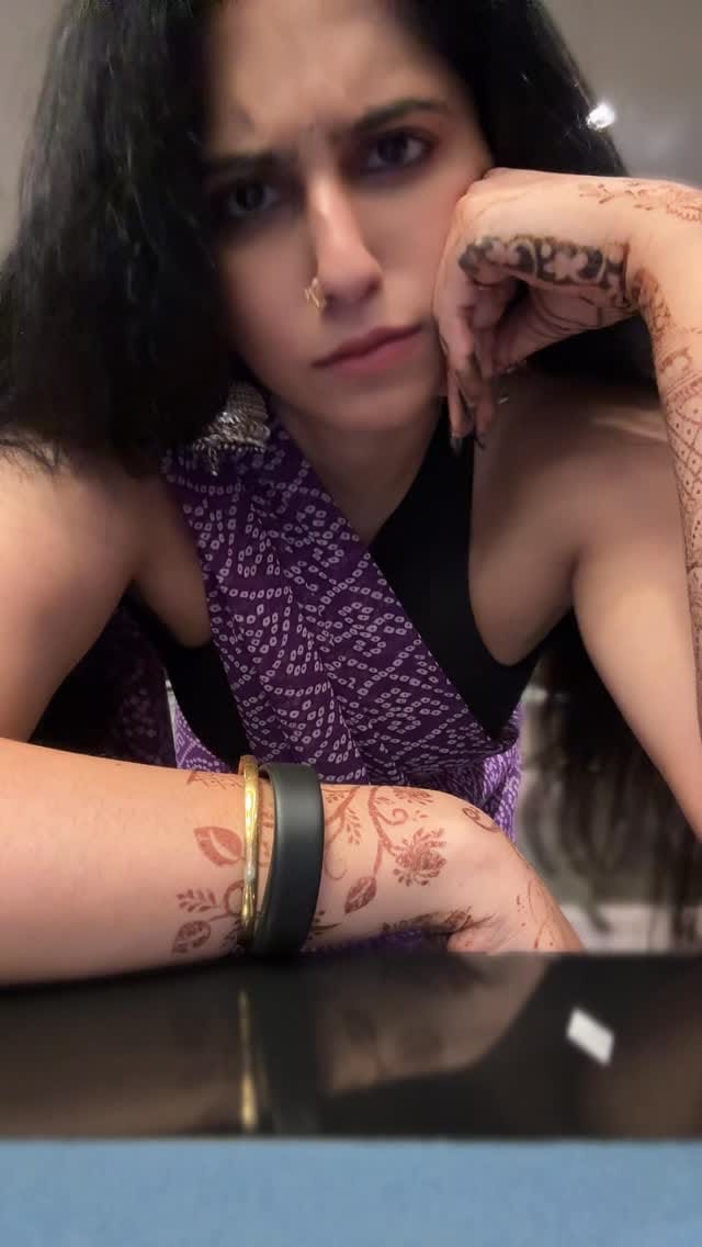 Post 8 by Alisha Kaur 🧿 on Instagram (video)