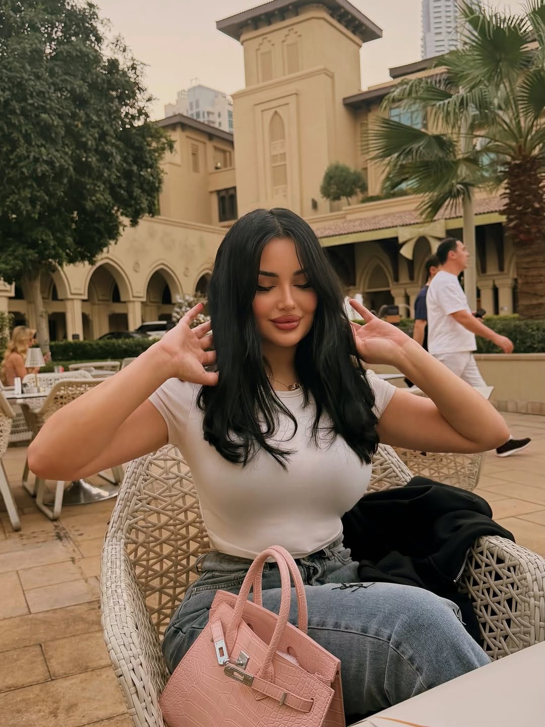 Post 2 by Ktiana salami on Instagram (carousel)