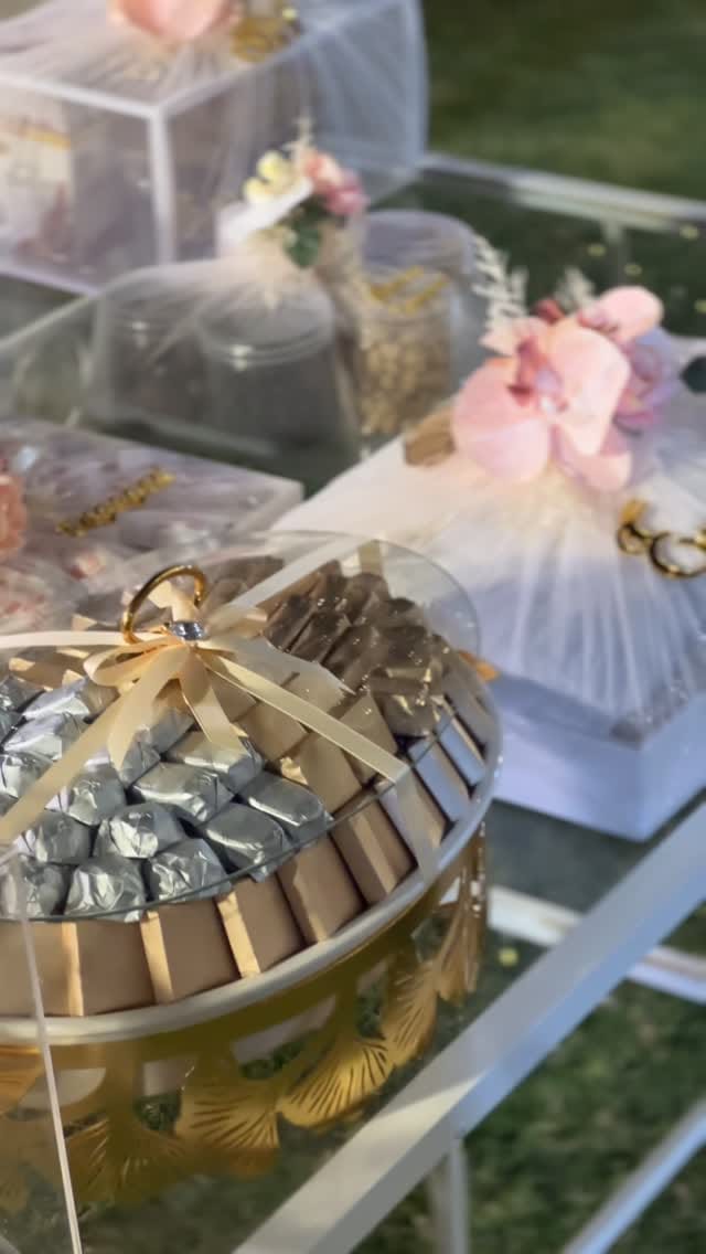 Post 2 by Giftz_Galore    Giftz&Hampers on Instagram (video)
