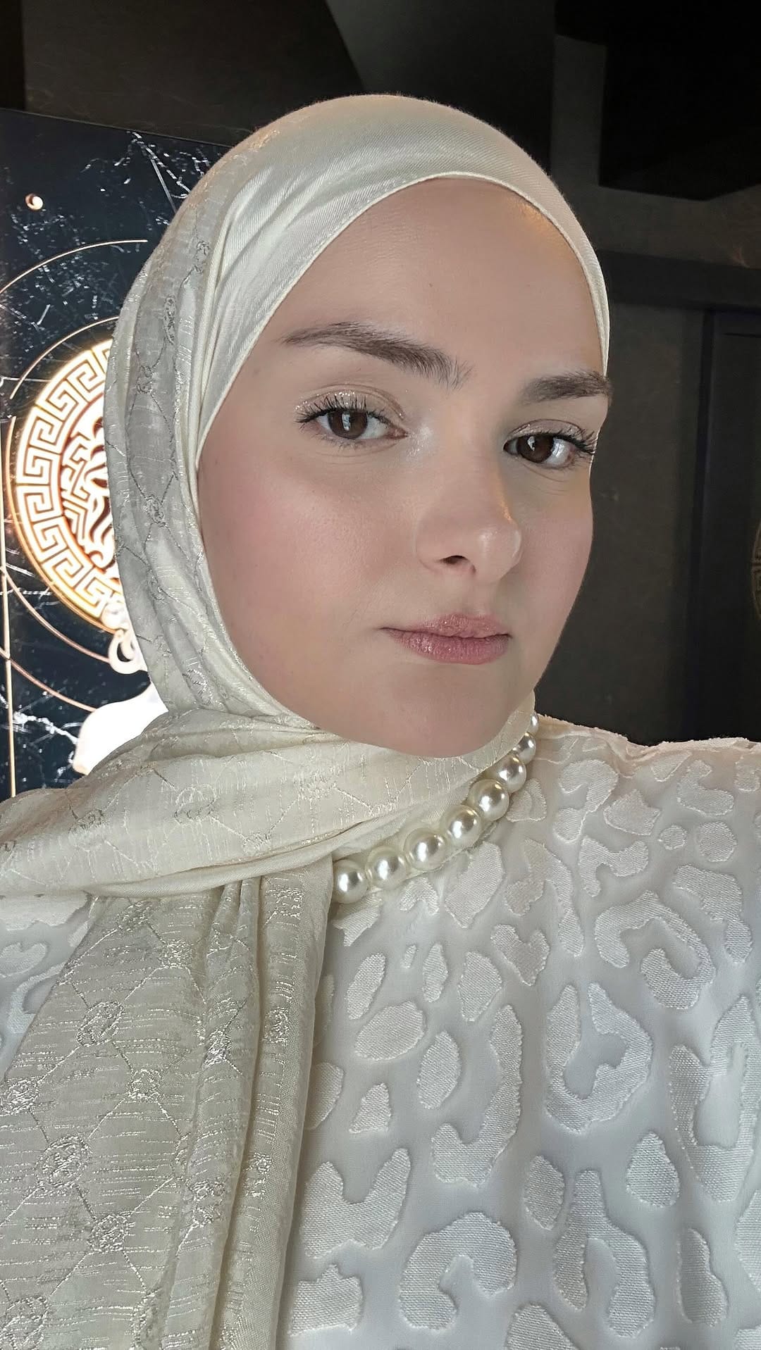 Post 6 by Gülsüm Özyıldız on Instagram (video)