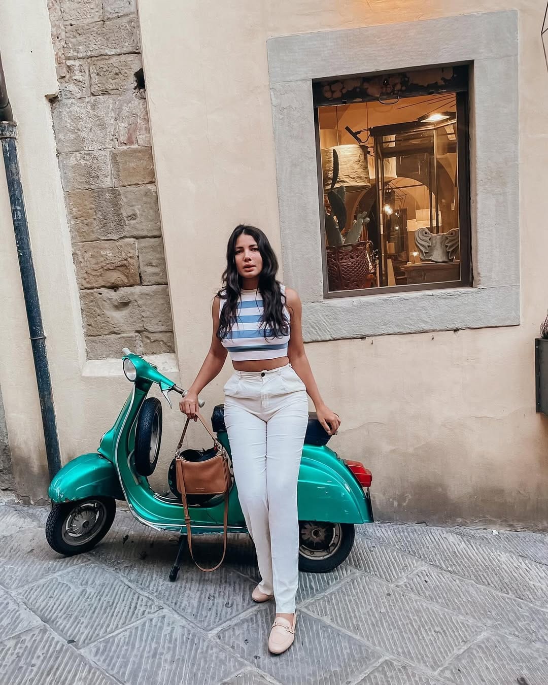 Post 7 by Jana Sarh ☽ on Instagram (carousel)