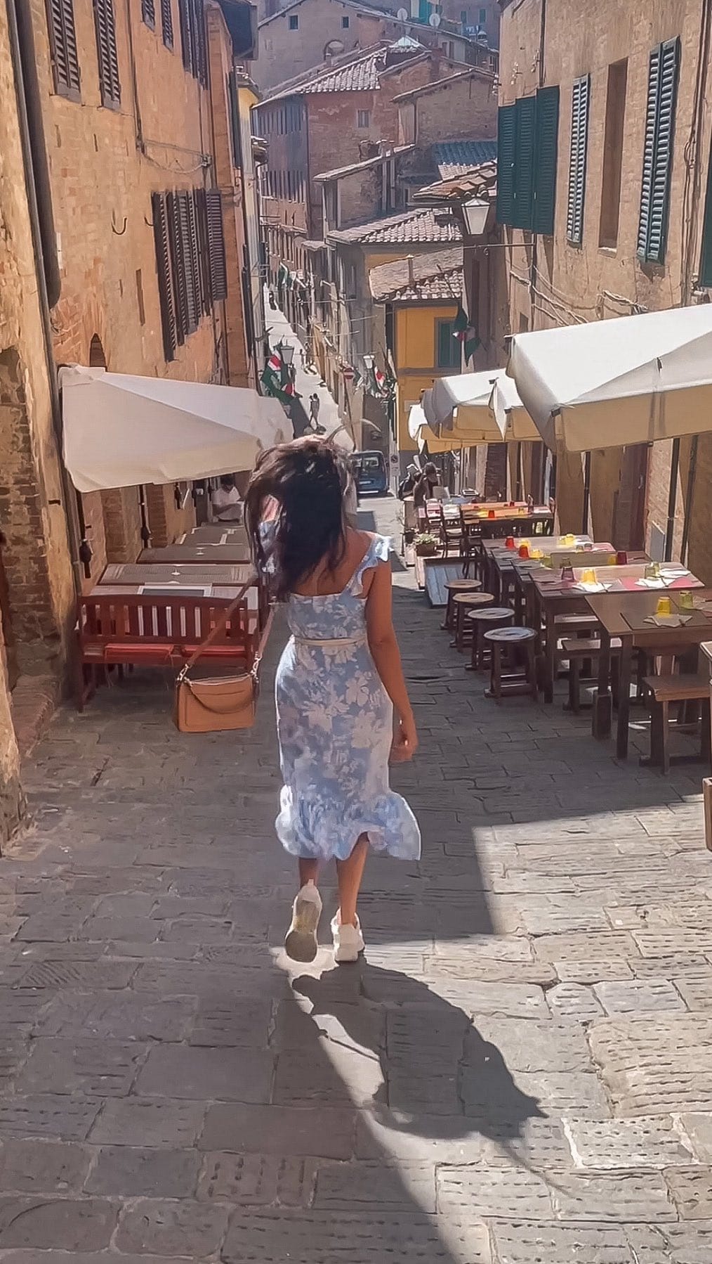 Post 8 by Jana Sarh ☽ on Instagram (video)