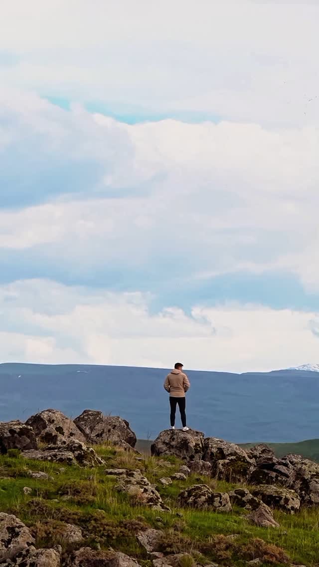Post 1 by Taylan Özgür on Instagram (video)