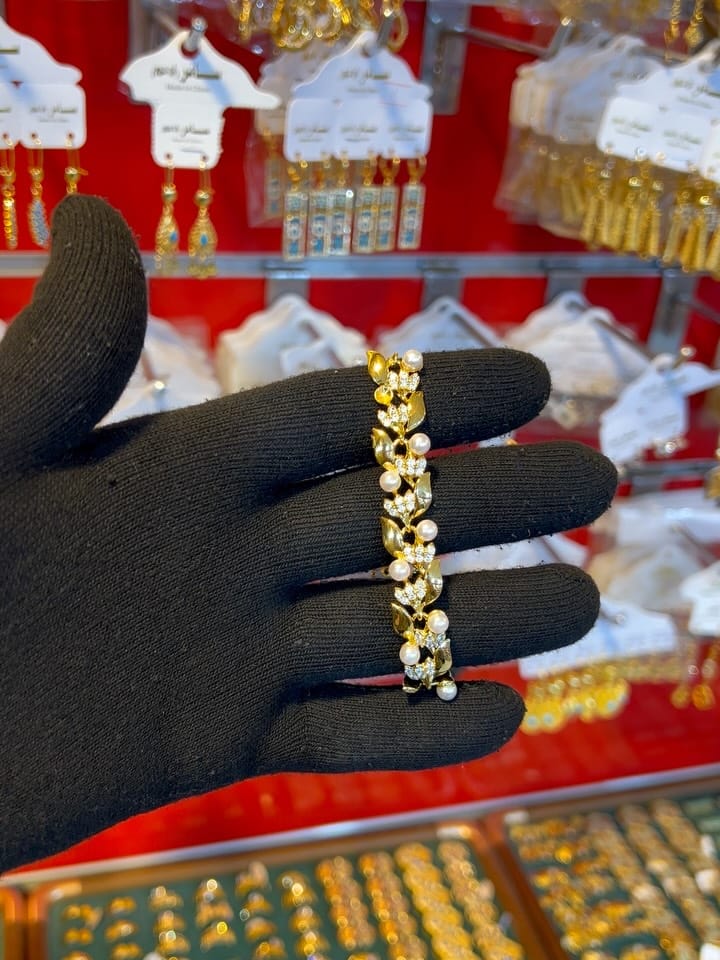 Post 10 by اكسسوارات رقوش on Instagram (carousel)