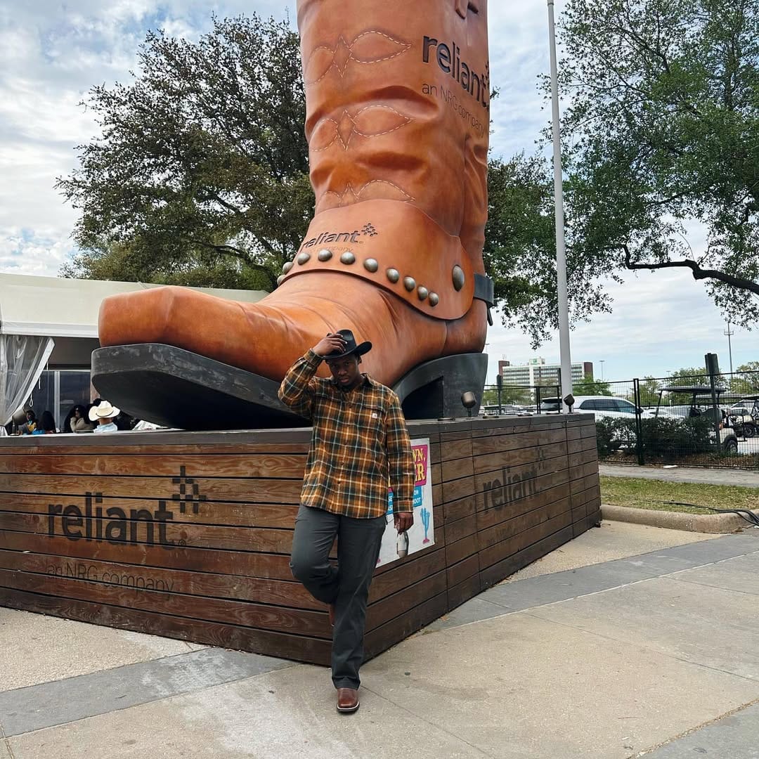 Post 3 by Dewayne Hill on Instagram (image)