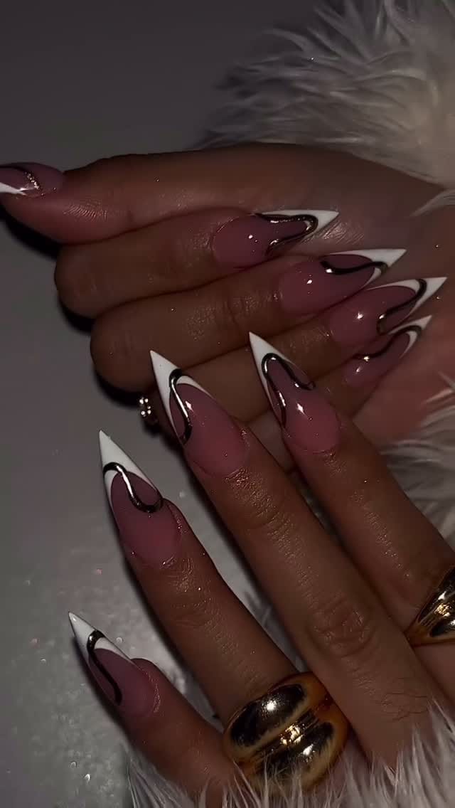 Post 3 by Carine lum che on Instagram (video)