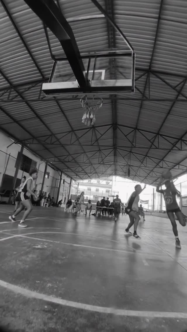 Post 3 by Santa Fe Hunters on Instagram (video)