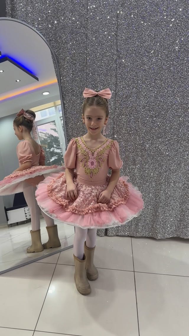Post 7 by ELİF BAYAN KUAFÖR on Instagram (video)