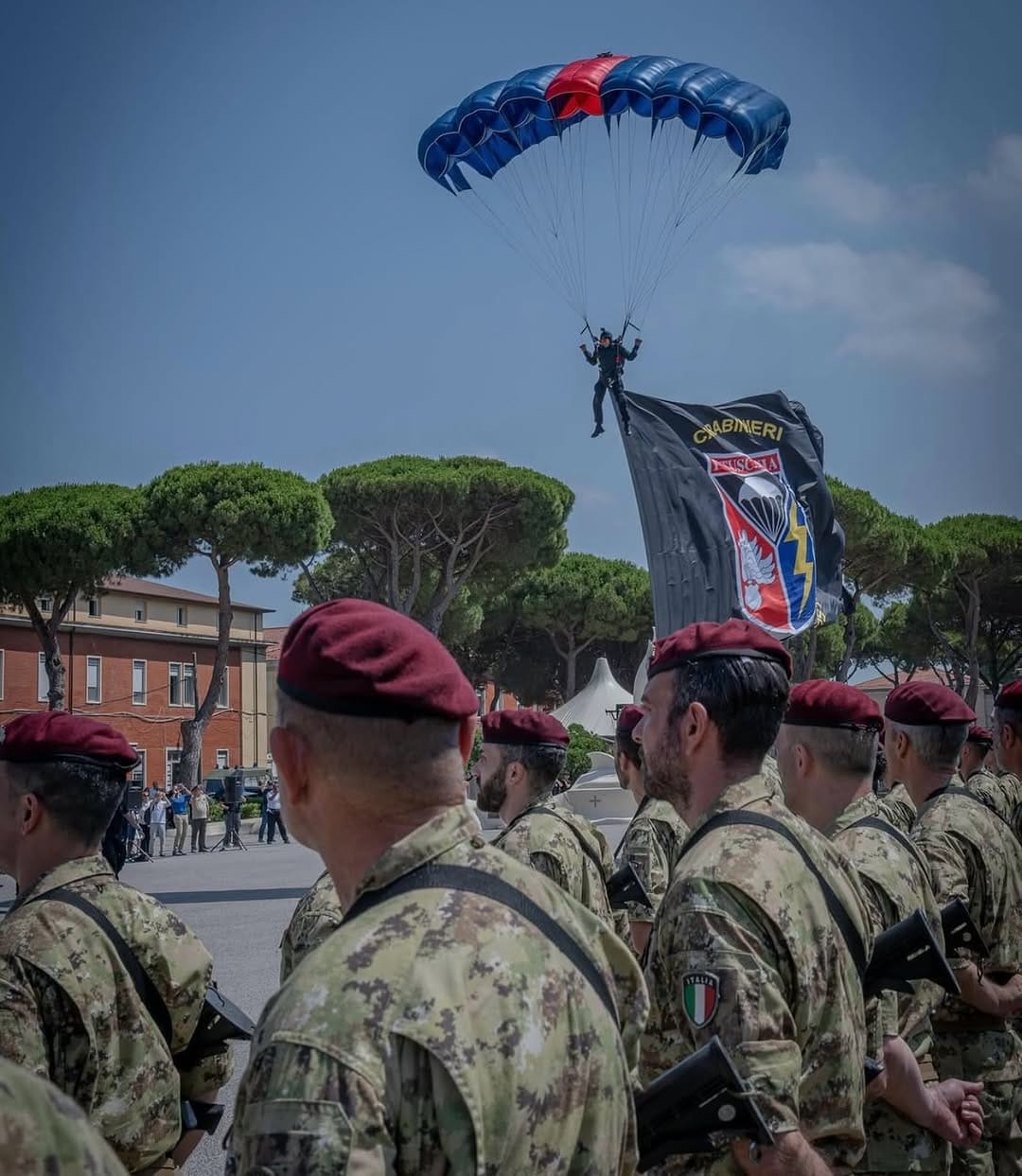 Post 5 by Loreto Di Loreto on Instagram (image)