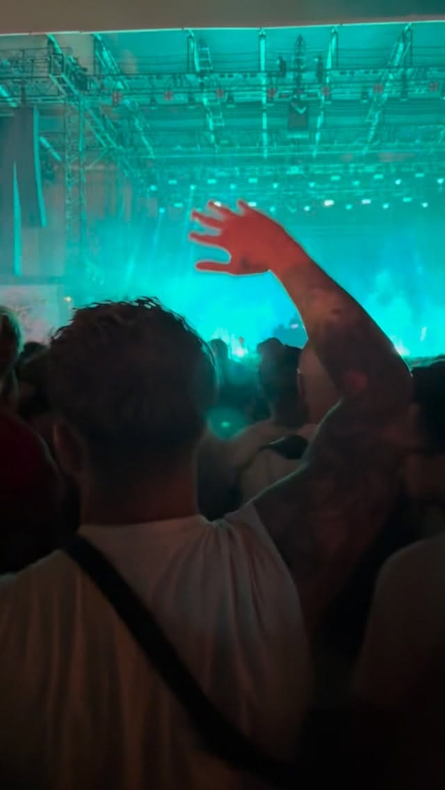 Post 1 by ニコラ on Instagram (video)