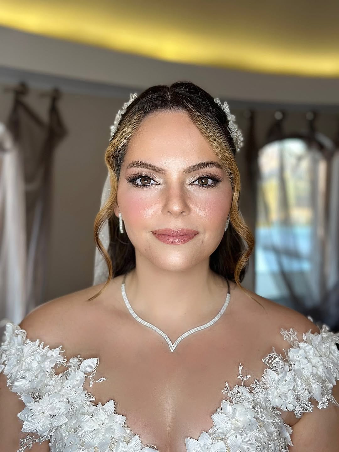 Post 6 by makeup Levent Ceceli on Instagram (carousel)