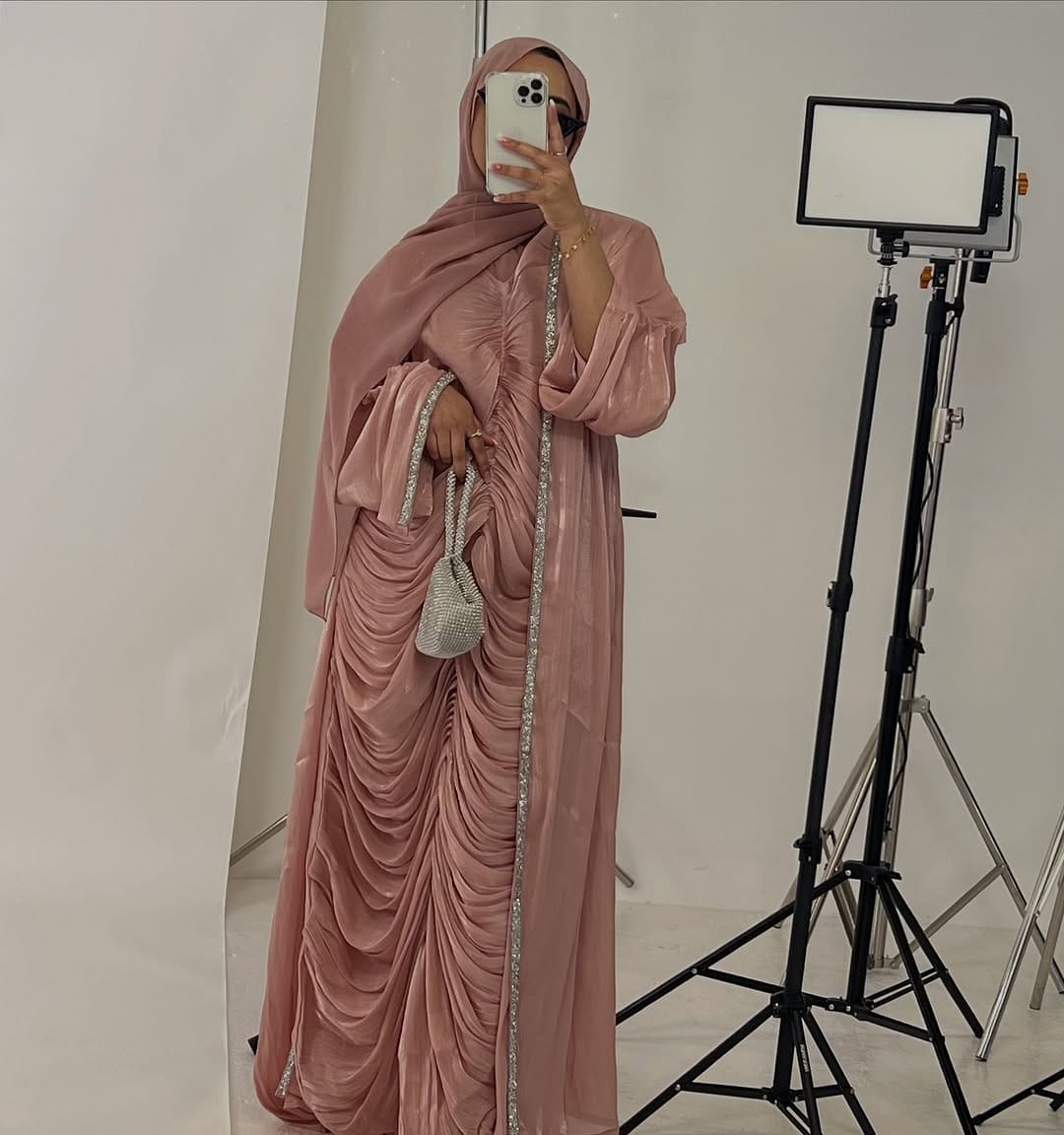 Post 3 by Zoya Modest Wear on Instagram (image)