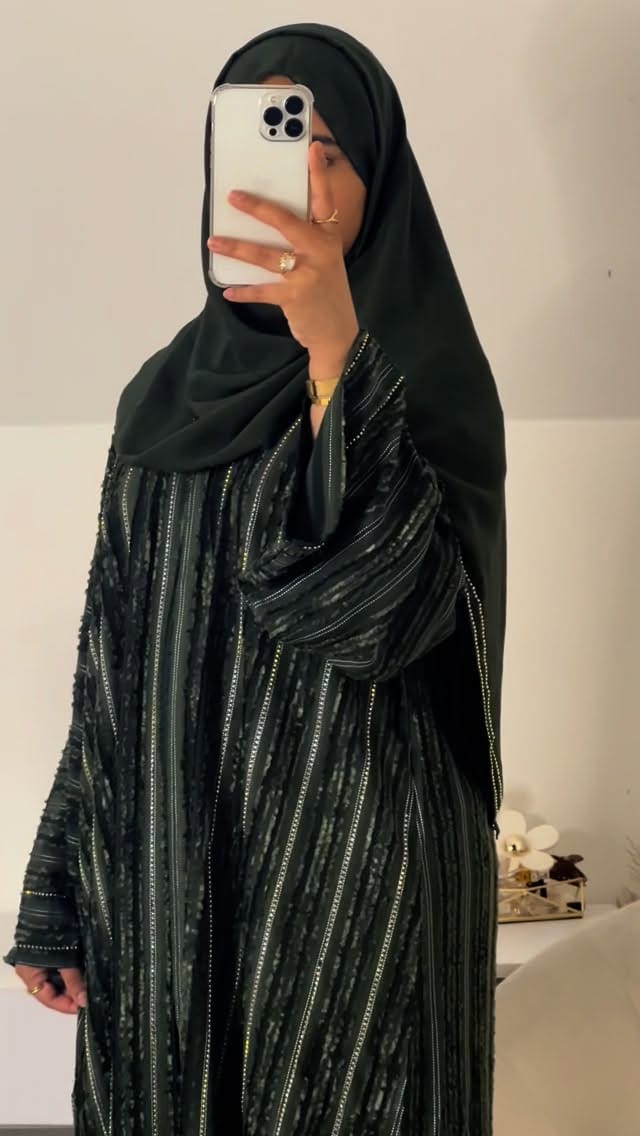 Post 9 by Zoya Modest Wear on Instagram (video)